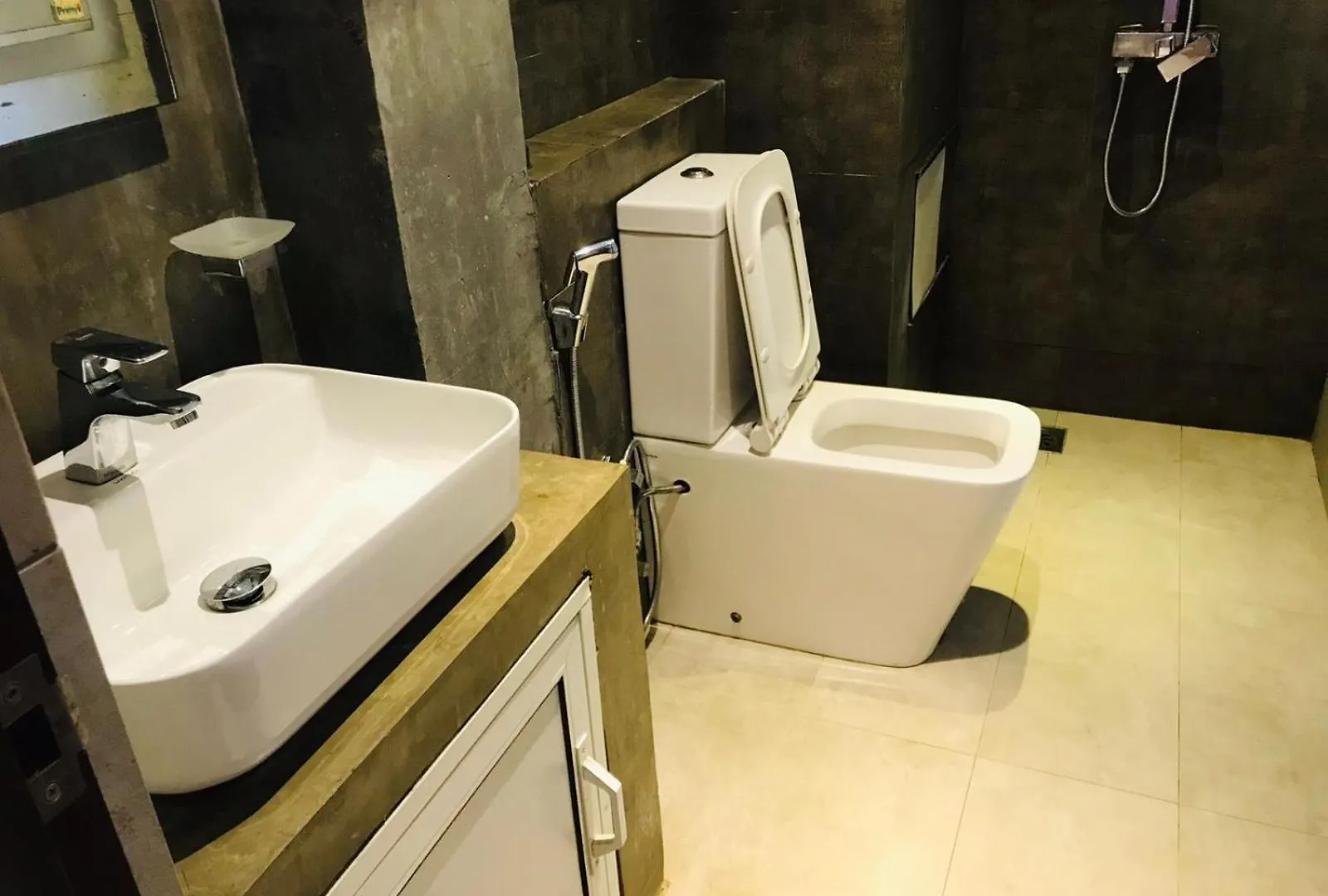 Cozy Corner Hotel Kandy